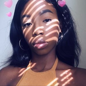 Meet your Posher, Tiara